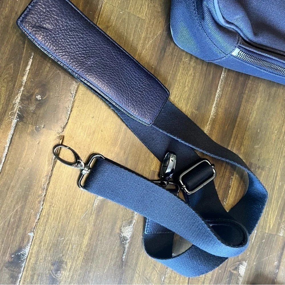 Ted Baker Navy Blue Laptop Bag Case Travel Luggage Padded Double Zipper Leather